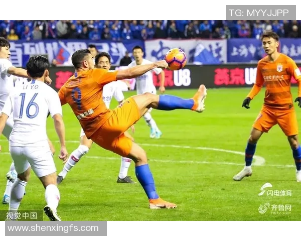 鲁能与重庆激战正酣现场直播精彩瞬间全记录